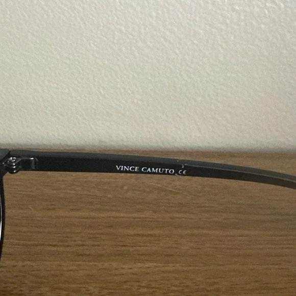 Vince Camuto Women's Round Sunglasses Black Frame Smoke Lenses UV Protection - Picture 4 of 8